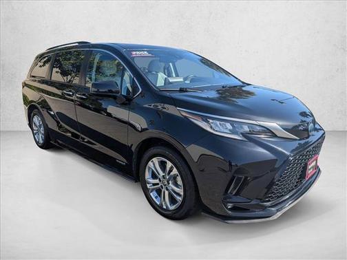 Midnight Black Metallic 2021 Toyota Sienna XSE 7 Passenger