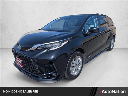 Midnight Black Metallic 2021 Toyota Sienna XSE 7 Passenger