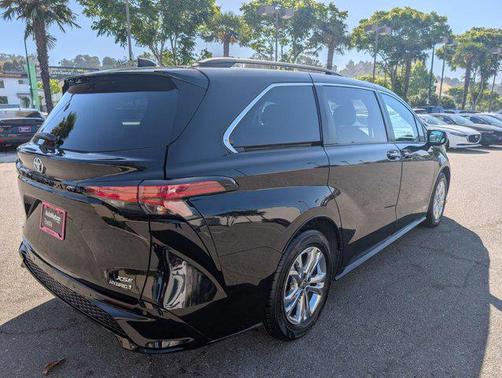 Midnight Black Metallic 2021 Toyota Sienna XSE 7 Passenger