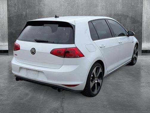 2017 Volkswagen Golf GTI 2.0T Autobahn 4-Door