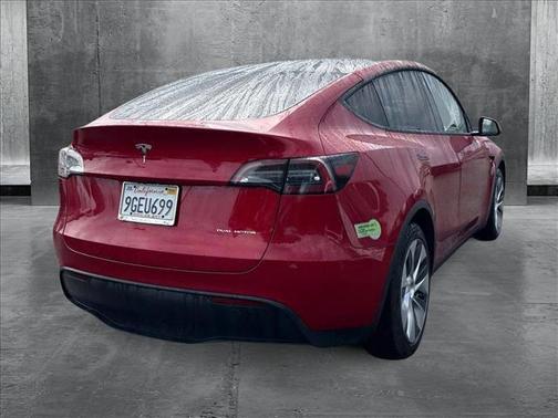 2021 Tesla Model Y Long Range Dual Motor All-Wheel Drive