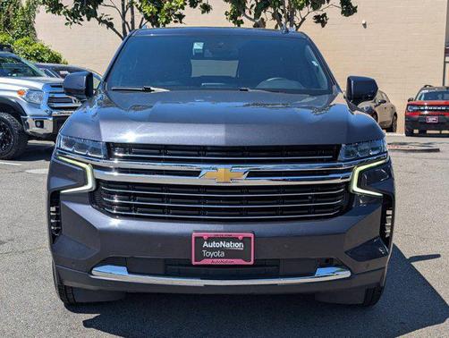 Dark Ash Metallic 2023 Chevrolet Suburban LT
