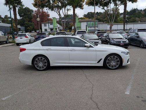 2018 BMW 540 540i