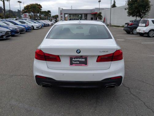 2018 BMW 540 540i