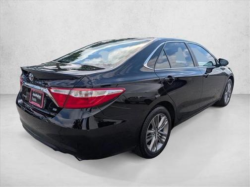 Midnight Black Metallic 2016 Toyota Camry SE