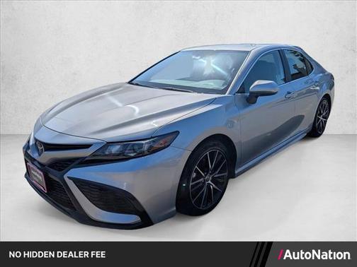 Celestial Silver Metallic 2024 Toyota Camry SE