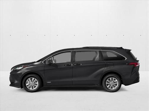 2025 Toyota Sienna LE