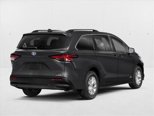 2025 Toyota Sienna LE