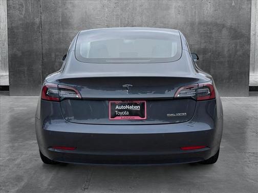 2019 Tesla Model 3 Performance
