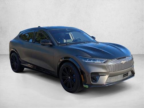 2022 Ford Mustang Mach-E California Route 1