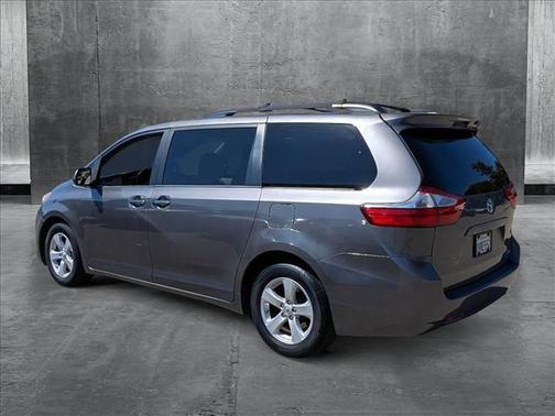 2015 Toyota Sienna LE