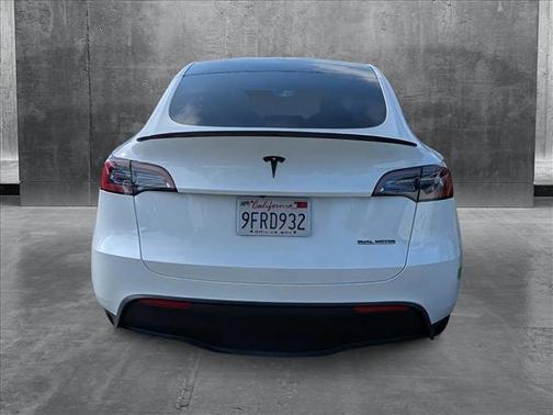 2023 Tesla Model Y Long Range Dual Motor All-Wheel Drive