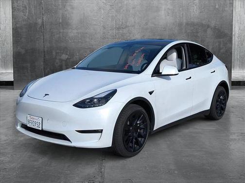 2023 Tesla Model Y Long Range Dual Motor All-Wheel Drive