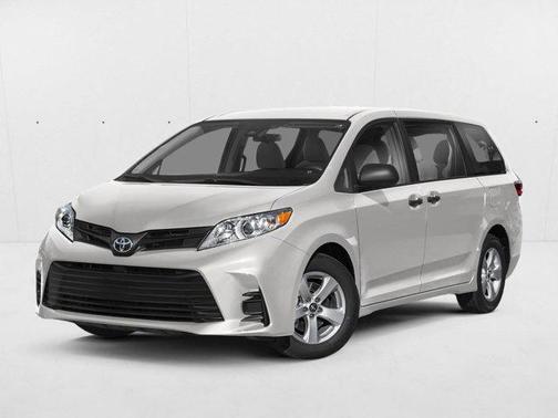 Super White 2019 Toyota Sienna SE