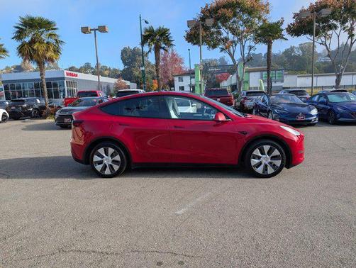 2023 Tesla Model Y Long Range Dual Motor All-Wheel Drive