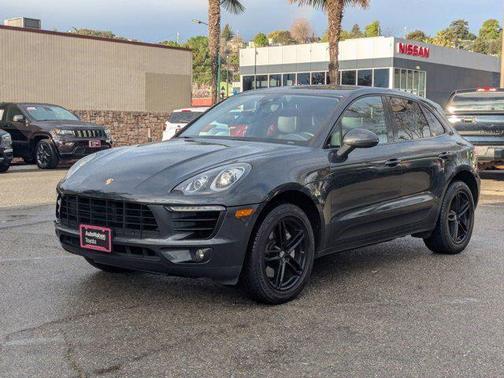2018 Porsche Macan S