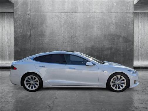 2016 Tesla Model S 75D