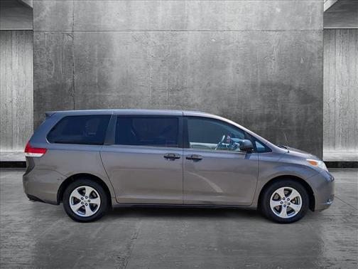 2014 Toyota Sienna L