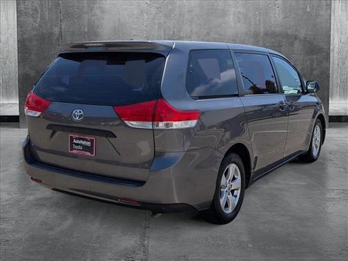 2014 Toyota Sienna L