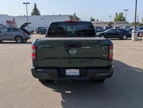 2023 Nissan Frontier SV