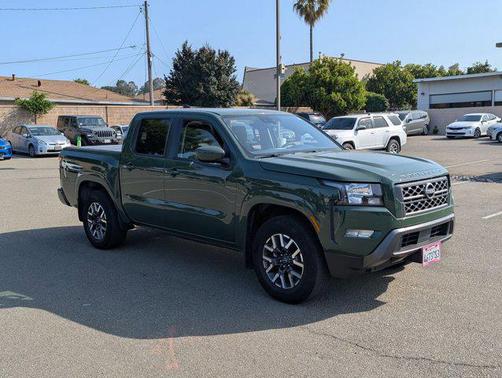 2023 Nissan Frontier SV