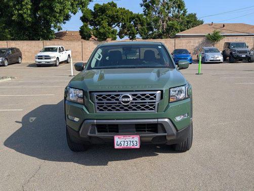 2023 Nissan Frontier SV