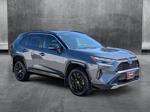 2022 Toyota RAV4 Hybrid SE