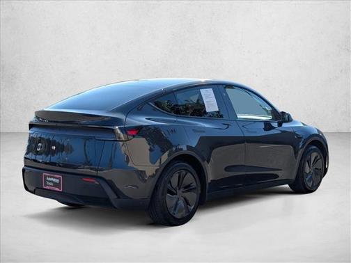 2026 Tesla Model Y Premium Rear-Wheel Drive