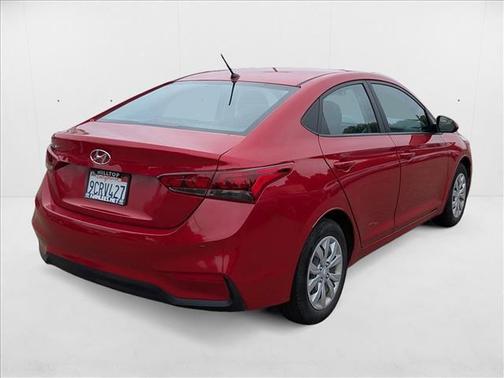 2022 Hyundai Accent SE