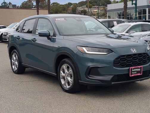 2025 Honda HR-V LX