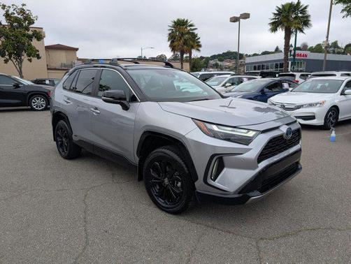 2024 Toyota RAV4 Hybrid SE