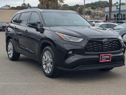 2023 Toyota Highlander Limited