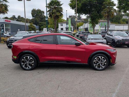 2022 Ford Mustang Mach-E Premium