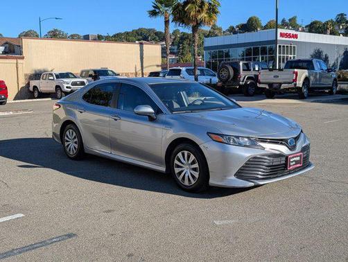 2018 Toyota Camry Hybrid LE