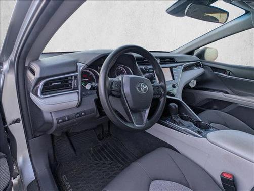 2018 Toyota Camry Hybrid LE