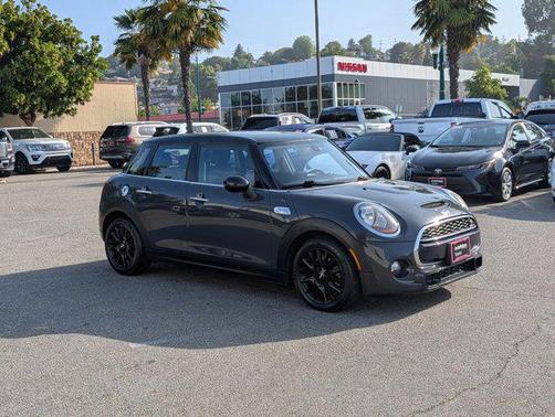 2017 MINI Hardtop Cooper S