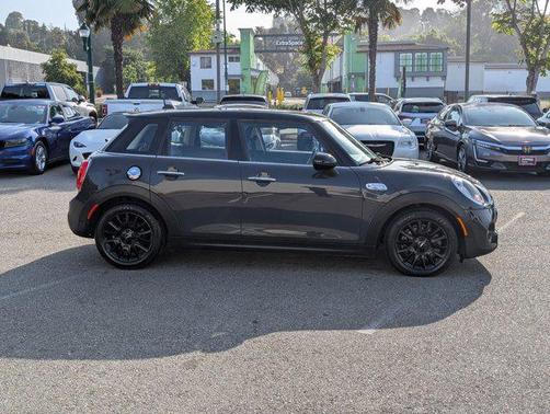 2017 MINI Hardtop Cooper S
