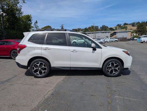 Satin White Pearl 2014 Subaru Forester 2.0XT Premium