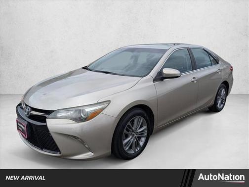 Creme Brulee Mica 2015 Toyota Camry SE