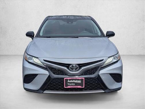 Celestial Silver/Midnight Black Metallic 2019 Toyota Camry XSE