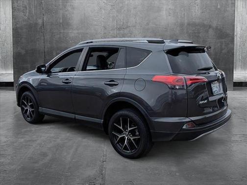 2018 Toyota RAV4 SE