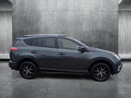 2018 Toyota RAV4 SE
