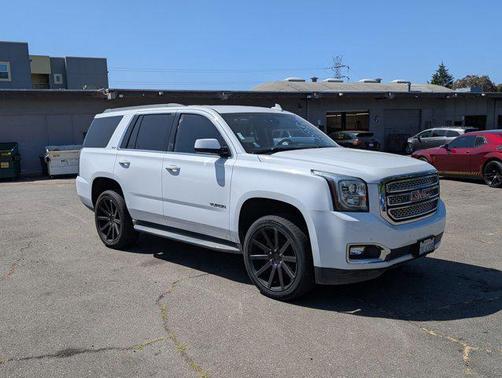2017 GMC Yukon SLT