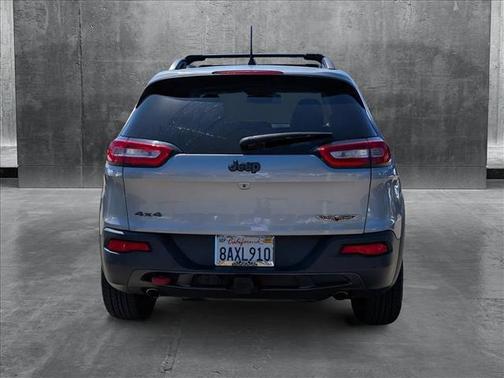 2018 Jeep Cherokee Trailhawk