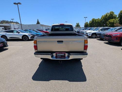 2004 Toyota Tacoma Xtracab