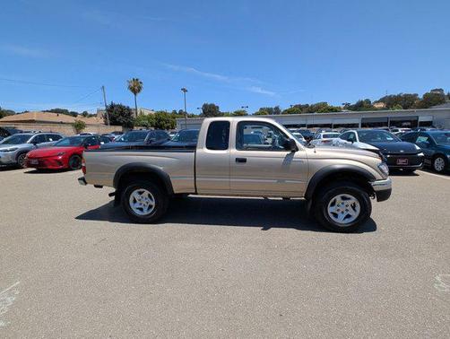 2004 Toyota Tacoma Xtracab