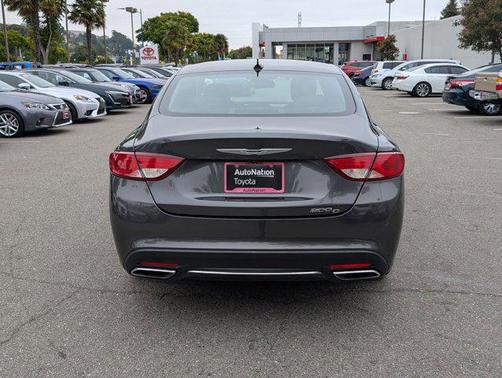 2015 Chrysler 200 C
