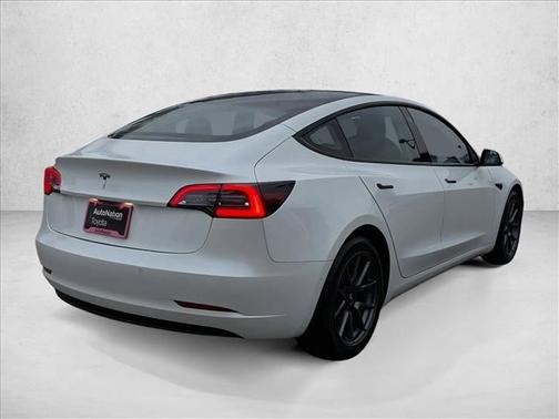 2022 Tesla Model 3 Standard Range