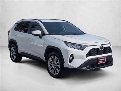 Blizzard Pearl 2021 Toyota RAV4 XLE Premium