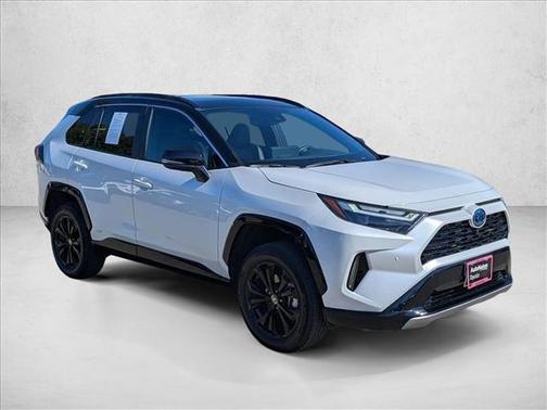 2024 Toyota RAV4 Hybrid SE